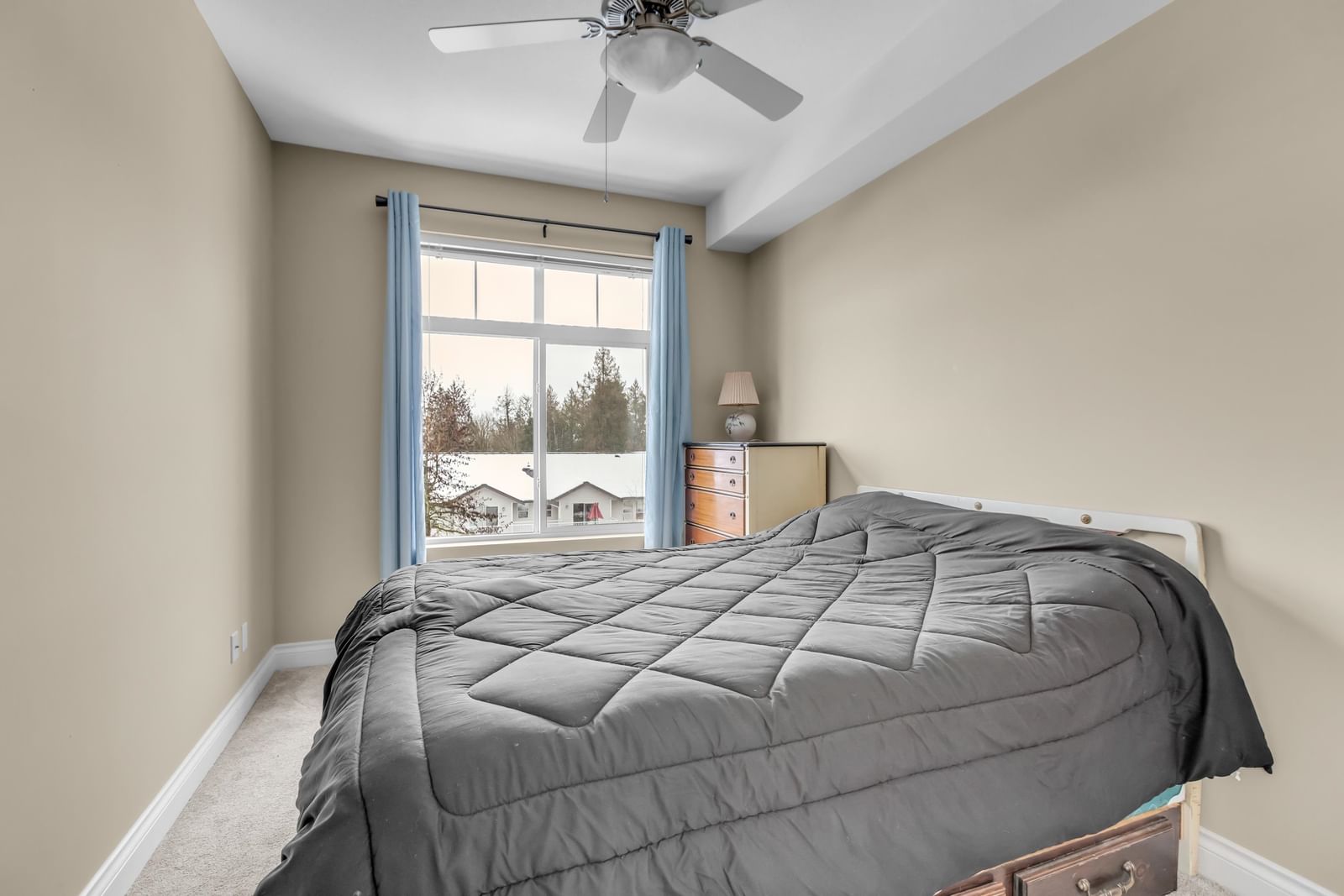 Listing Image 24