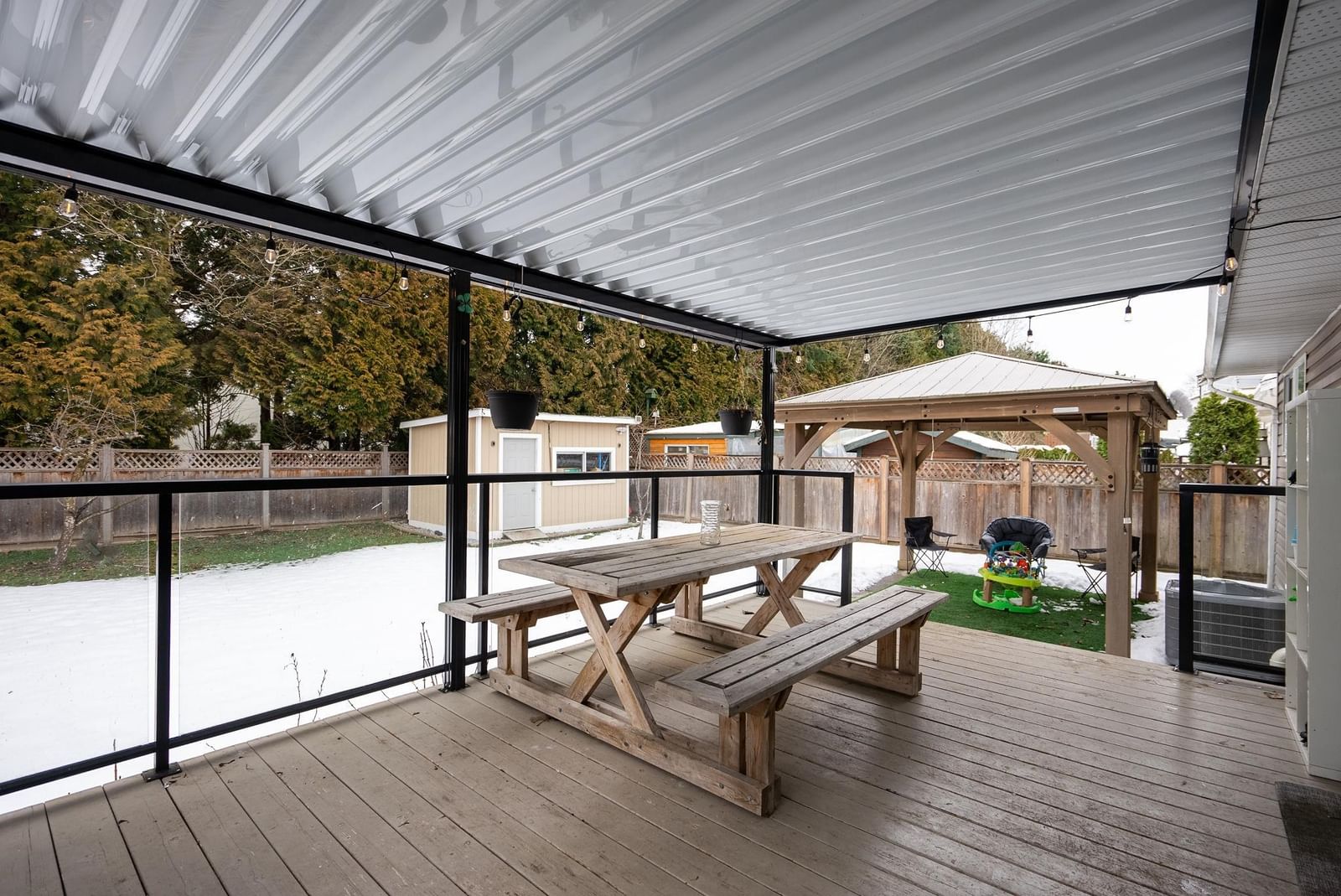 Listing Image 11