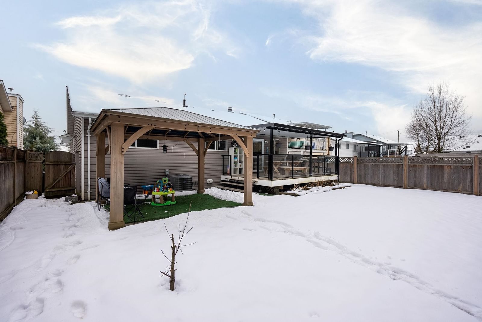 Listing Image 14