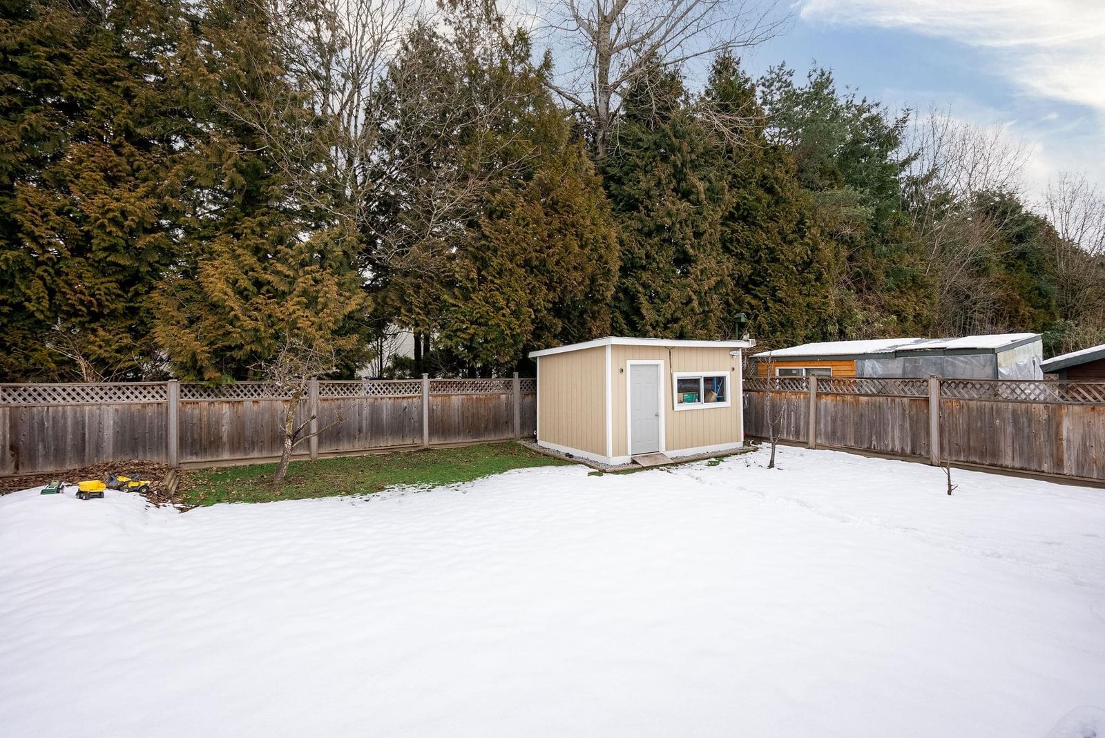 Listing Image 17
