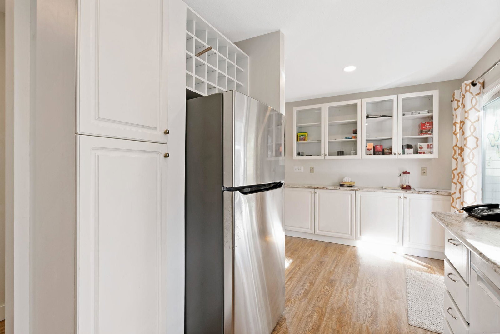 Listing Image 19