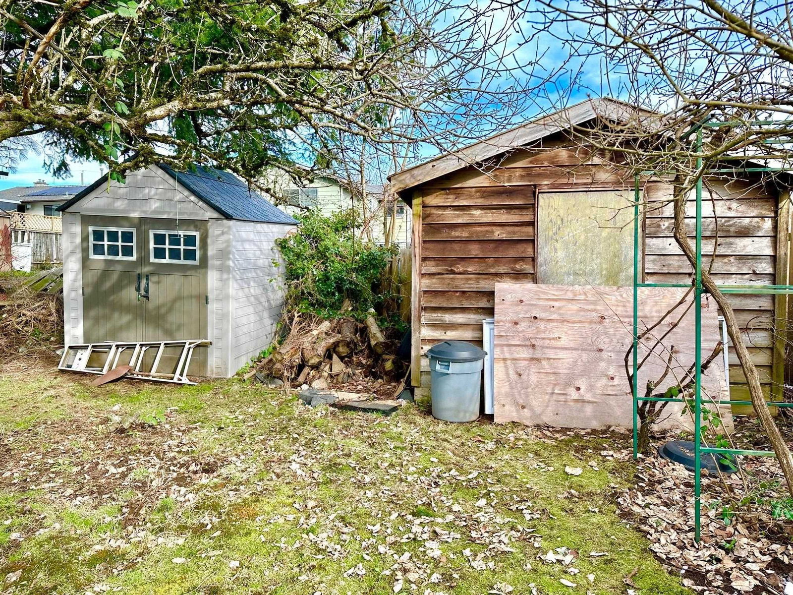 Listing Image 10