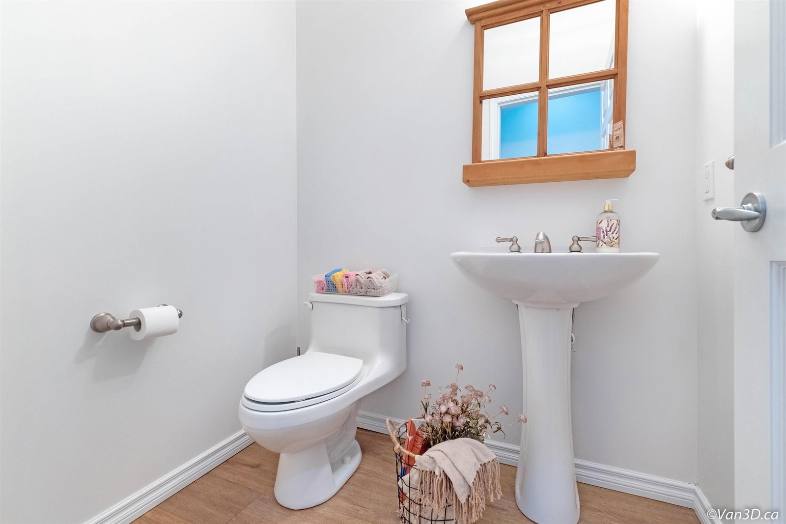 Listing Image 11