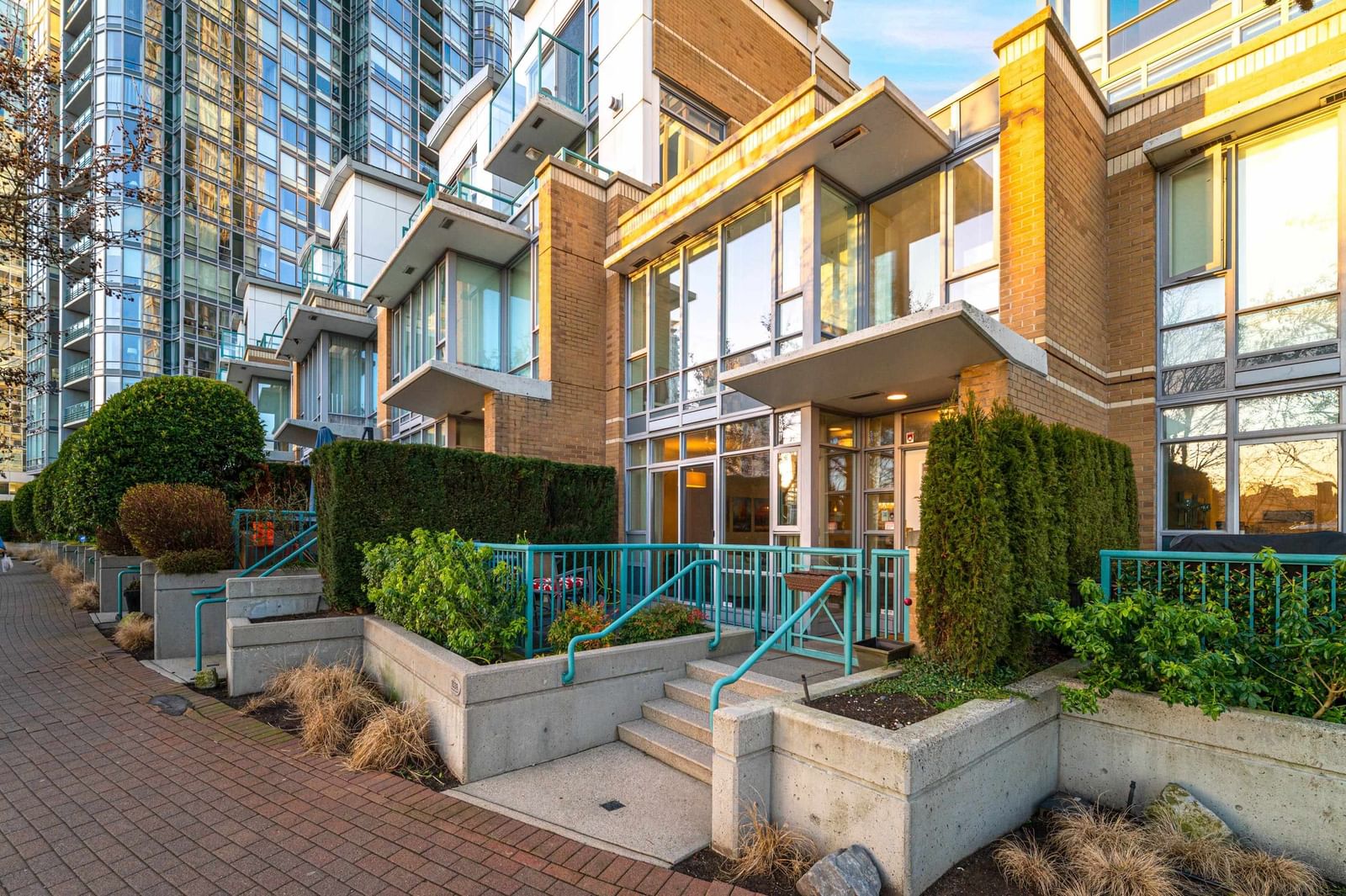 Listing Image 2