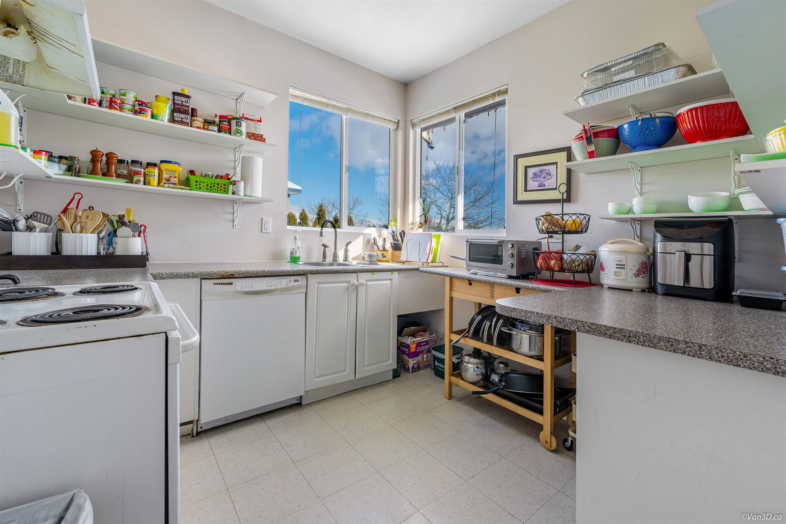 Listing Image 19
