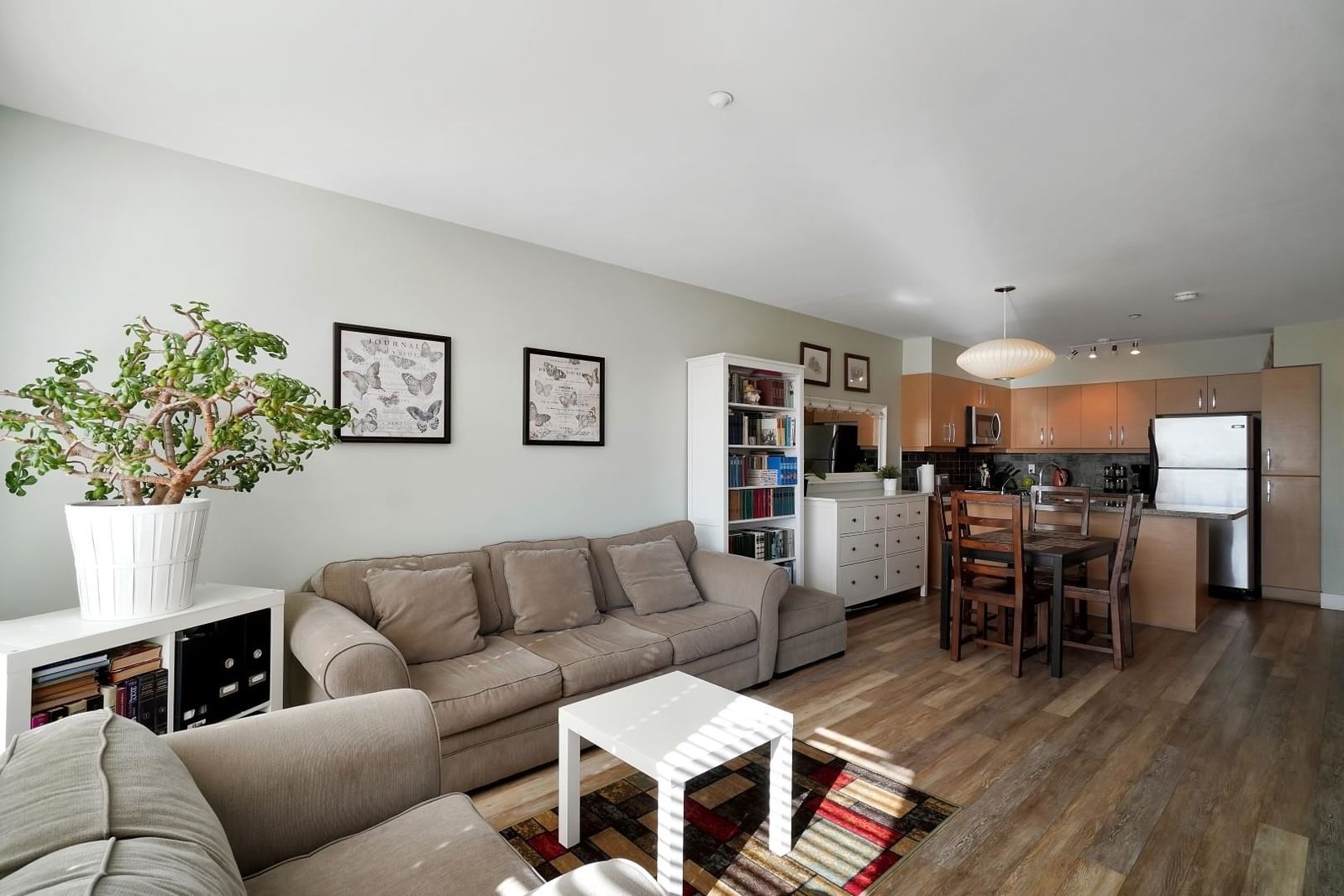 Listing Image 13
