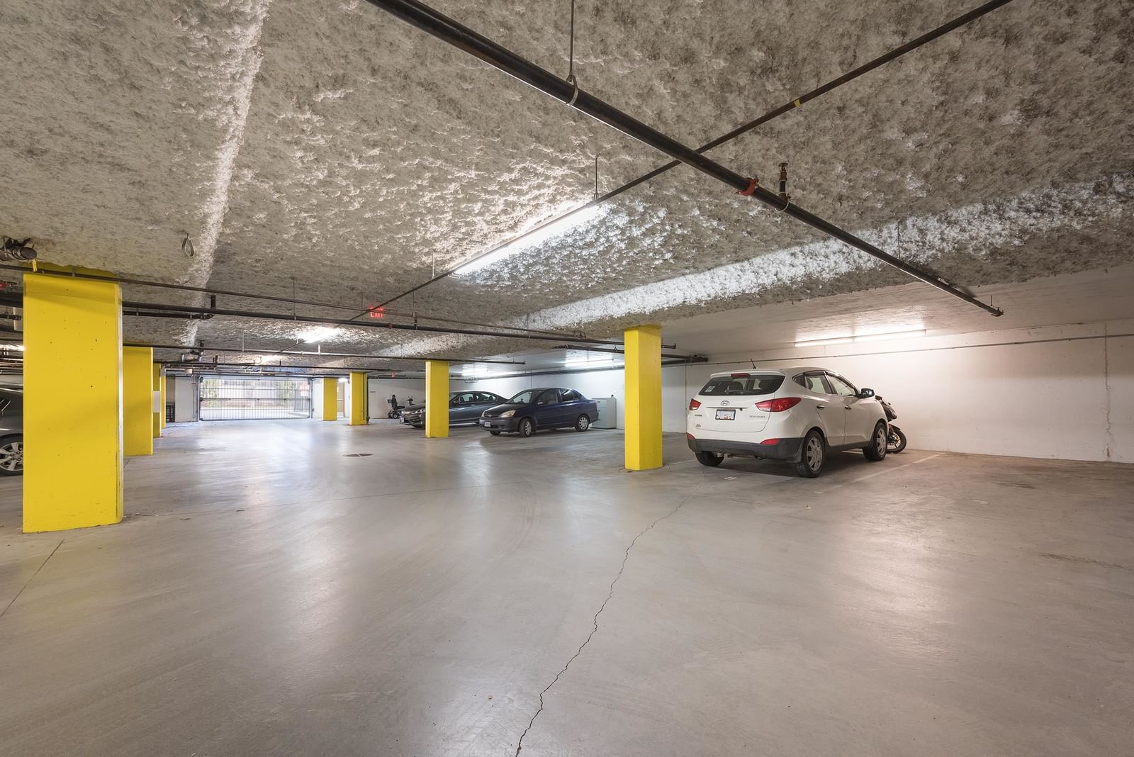 Listing Image 21
