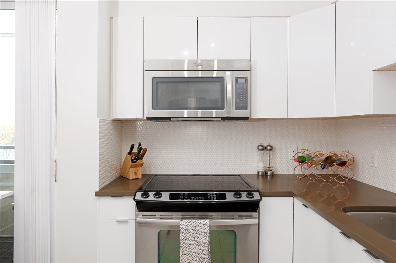 Listing Image 9