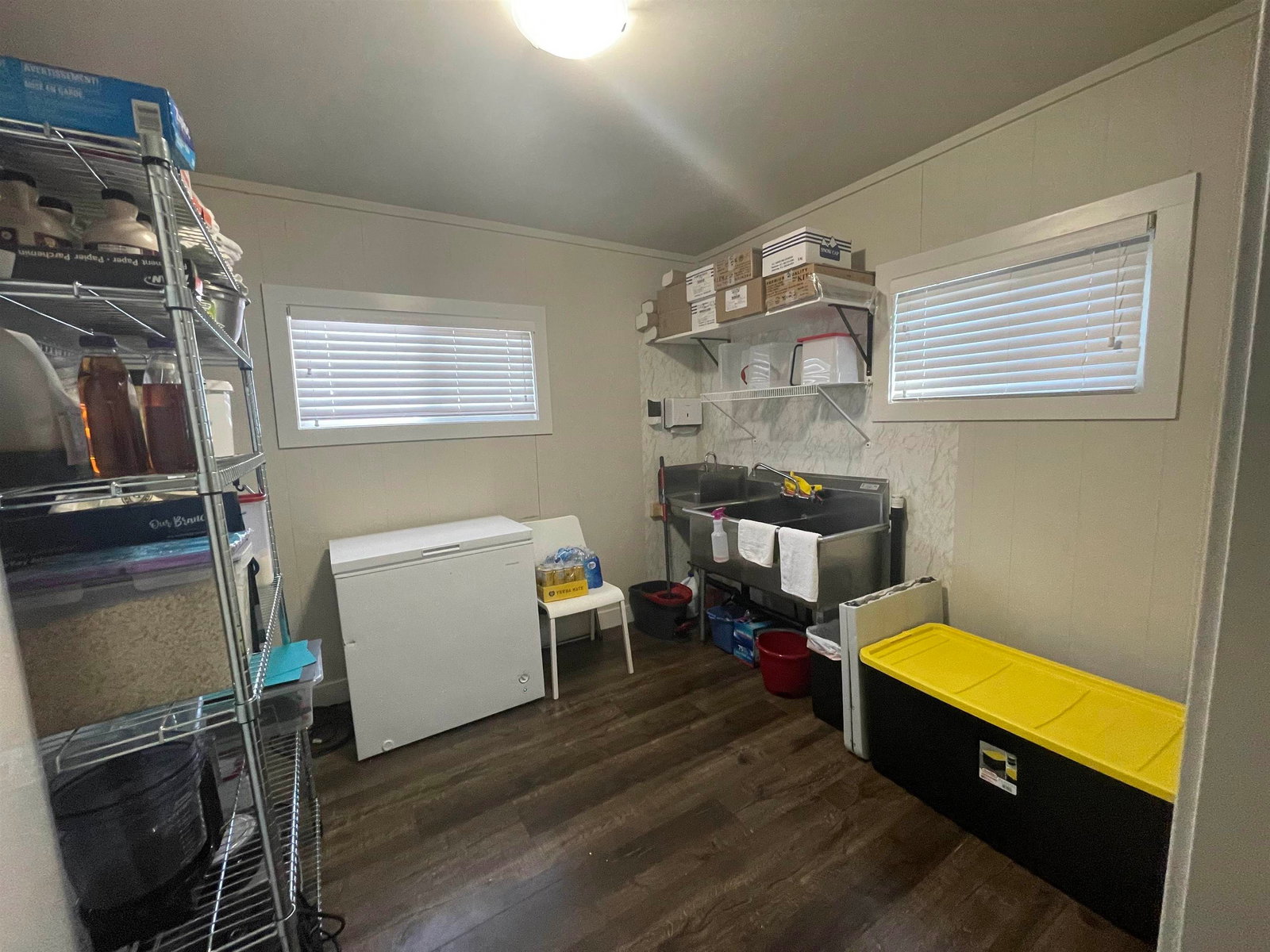 Listing Image 11