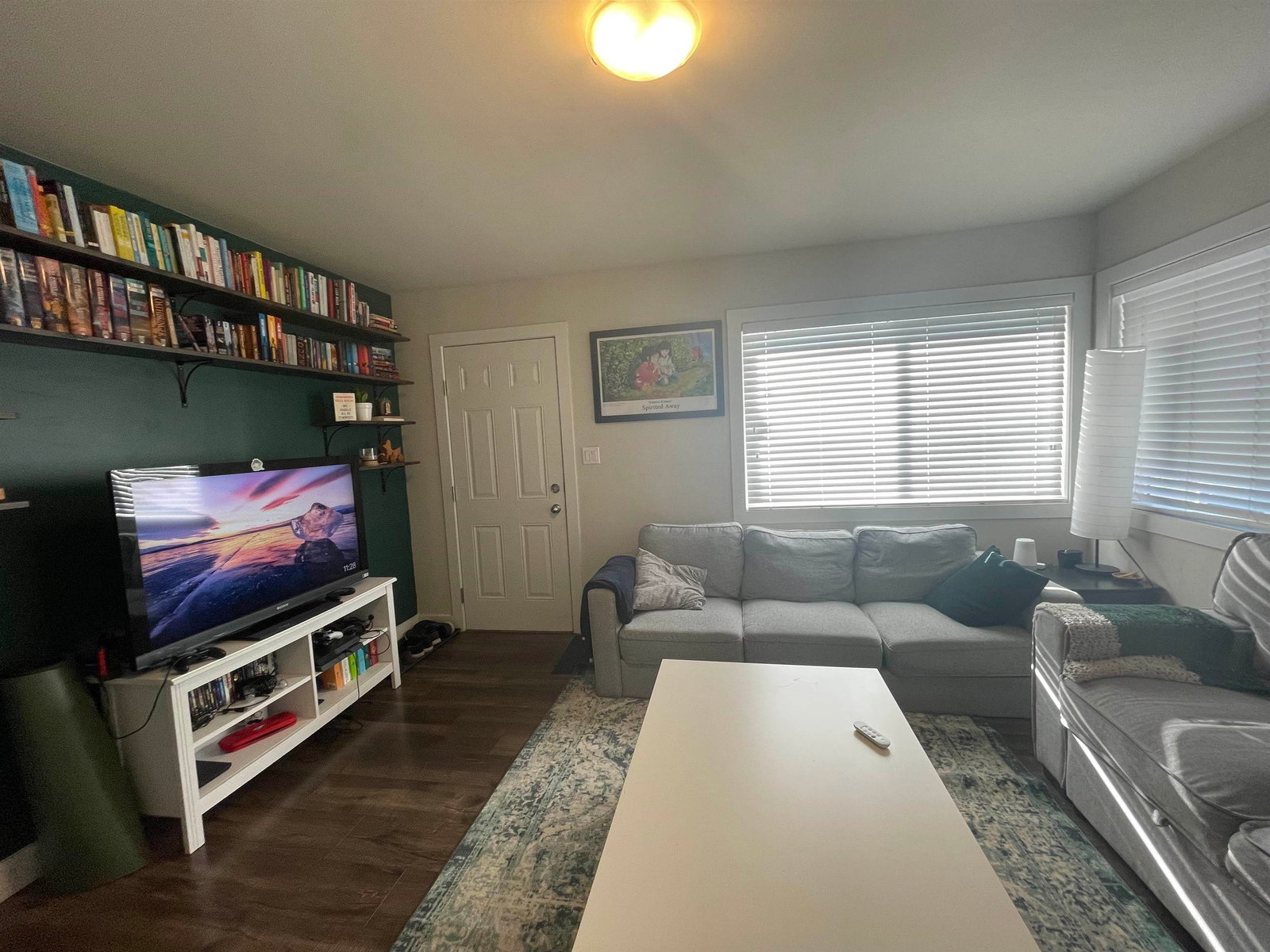 Listing Image 3