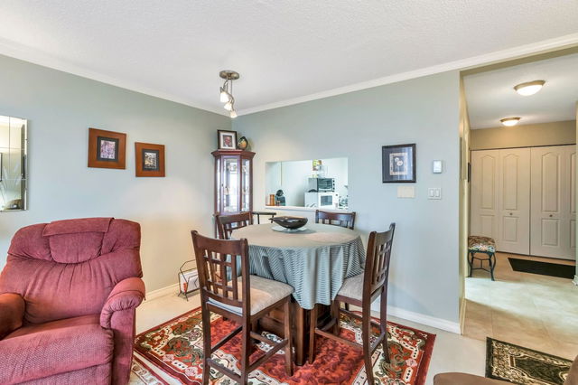 402 - 15111 Russell Avenue