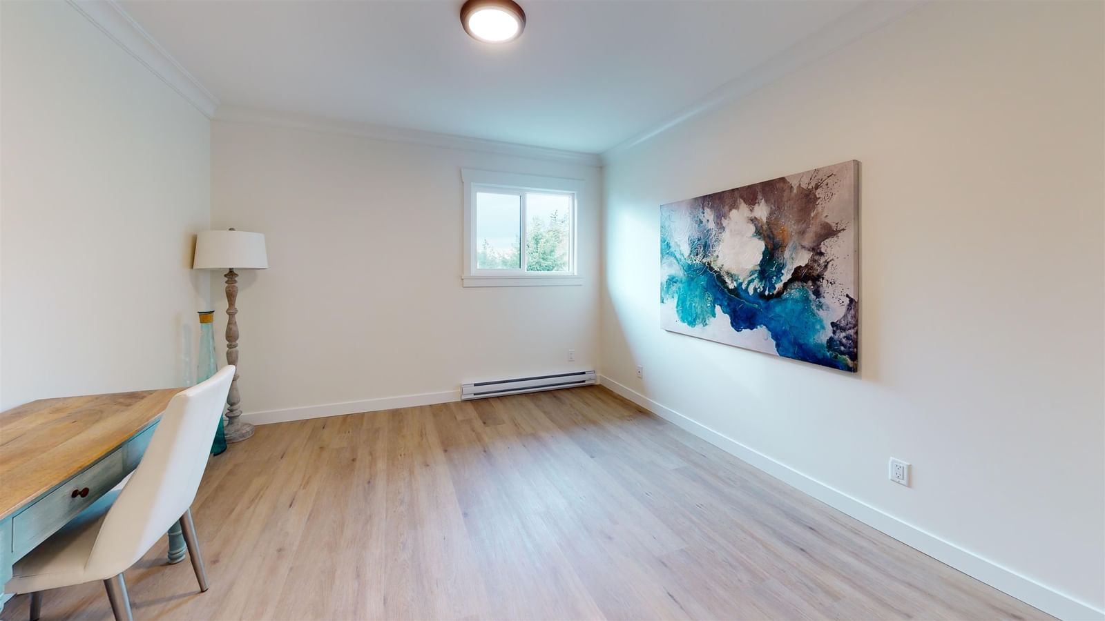 Listing Image 6