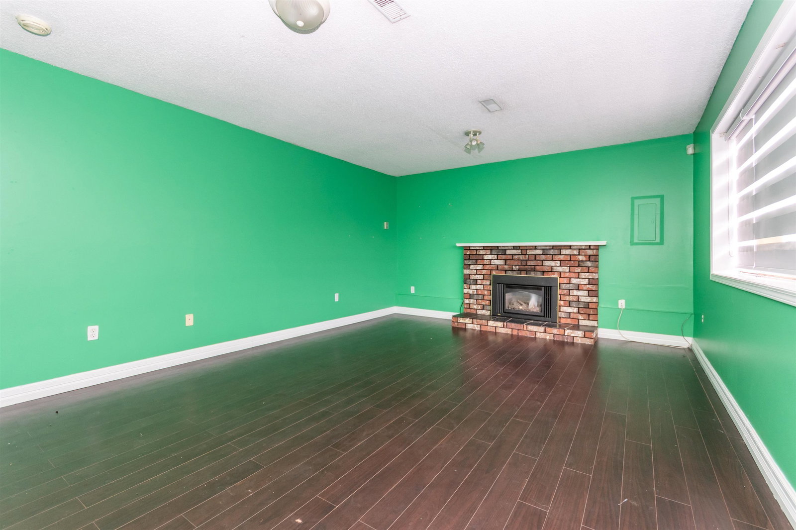 Listing Image 34
