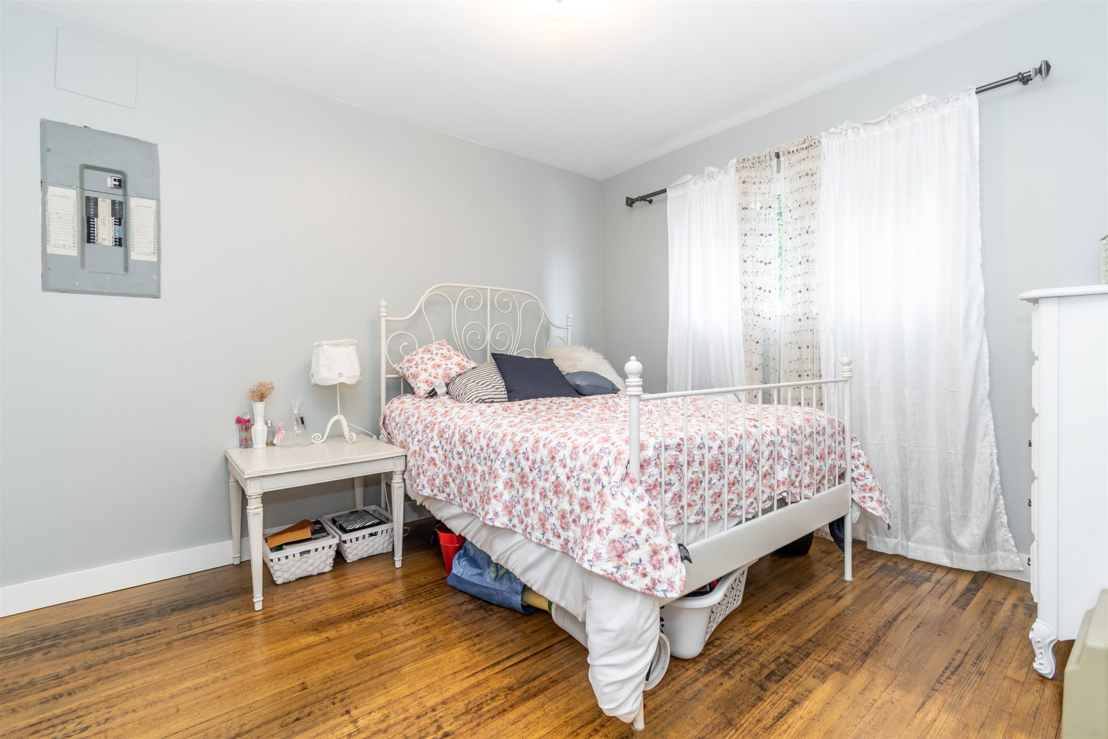 Listing Image 19