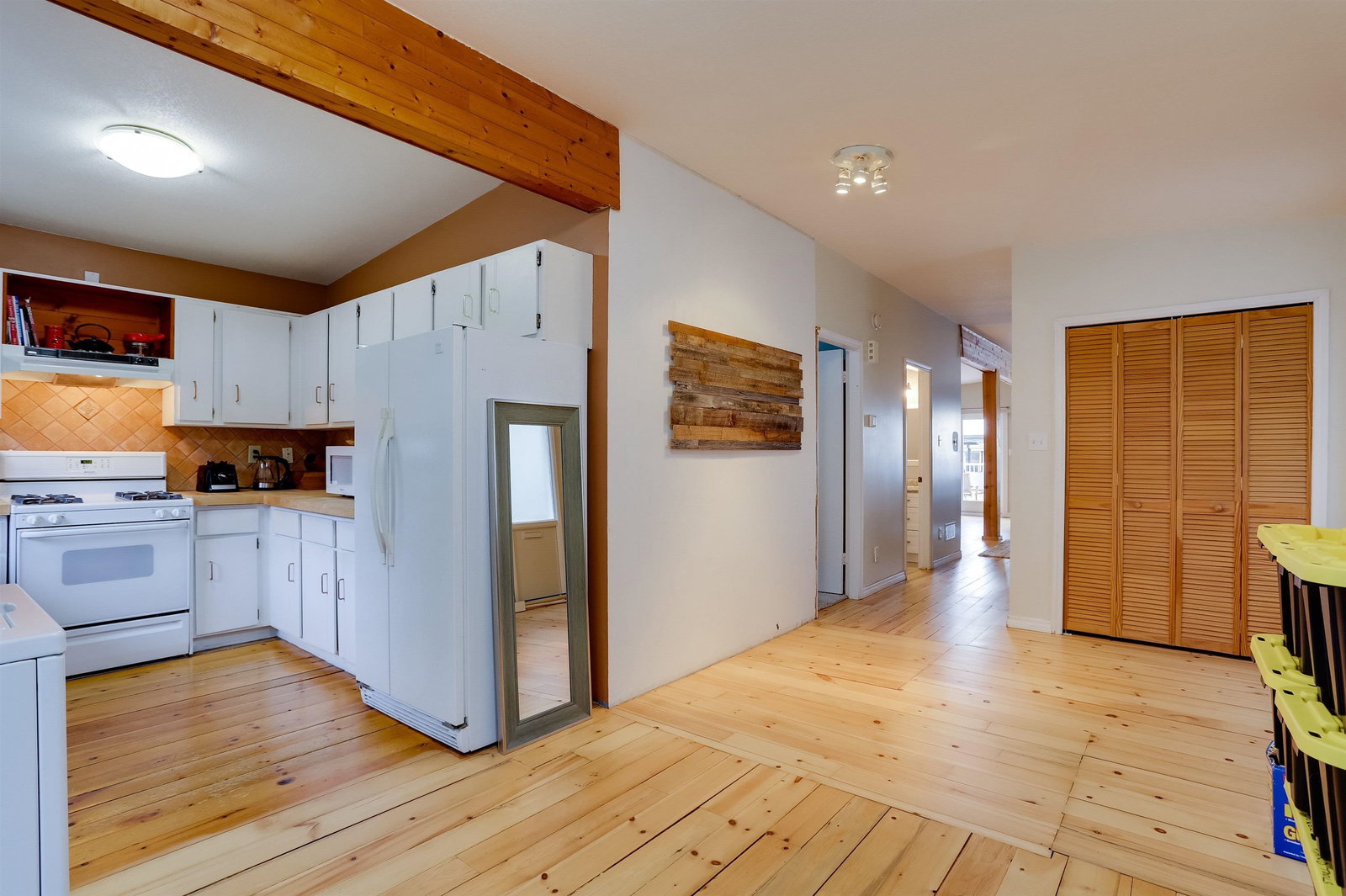 Listing Image 18