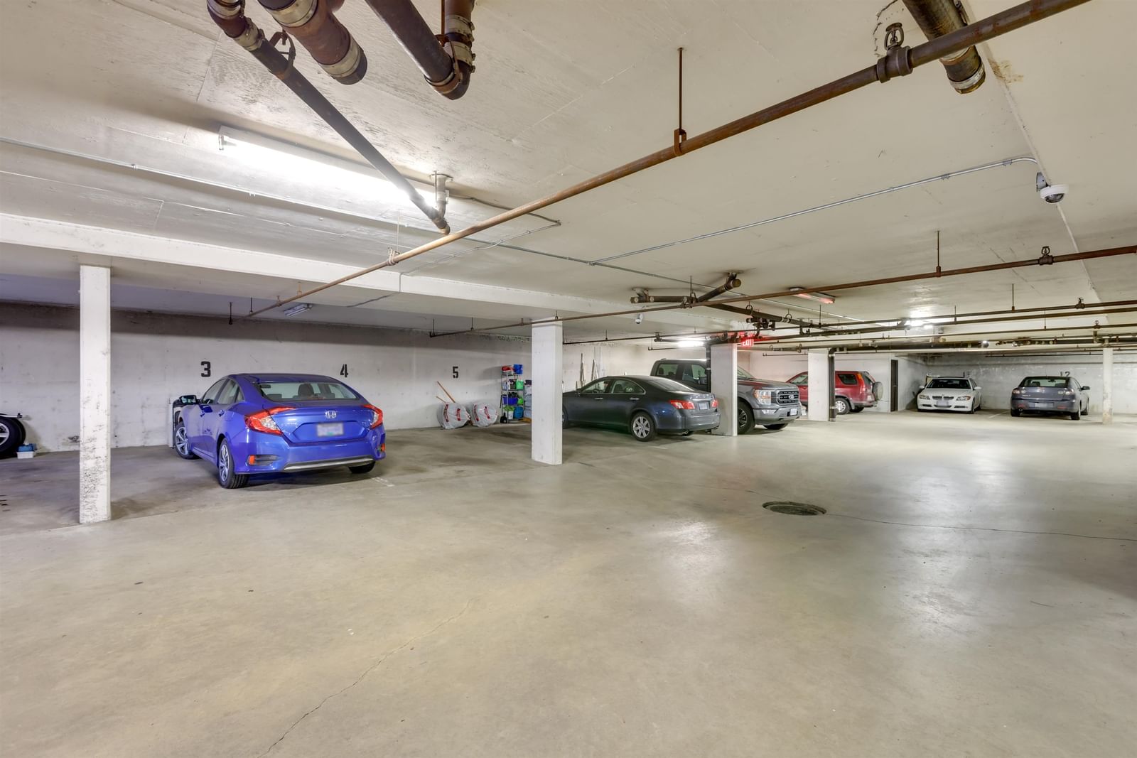 Listing Image 22
