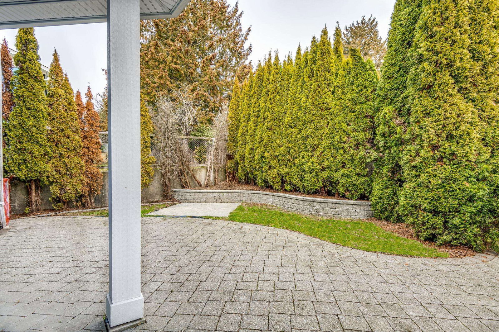 Listing Image 16