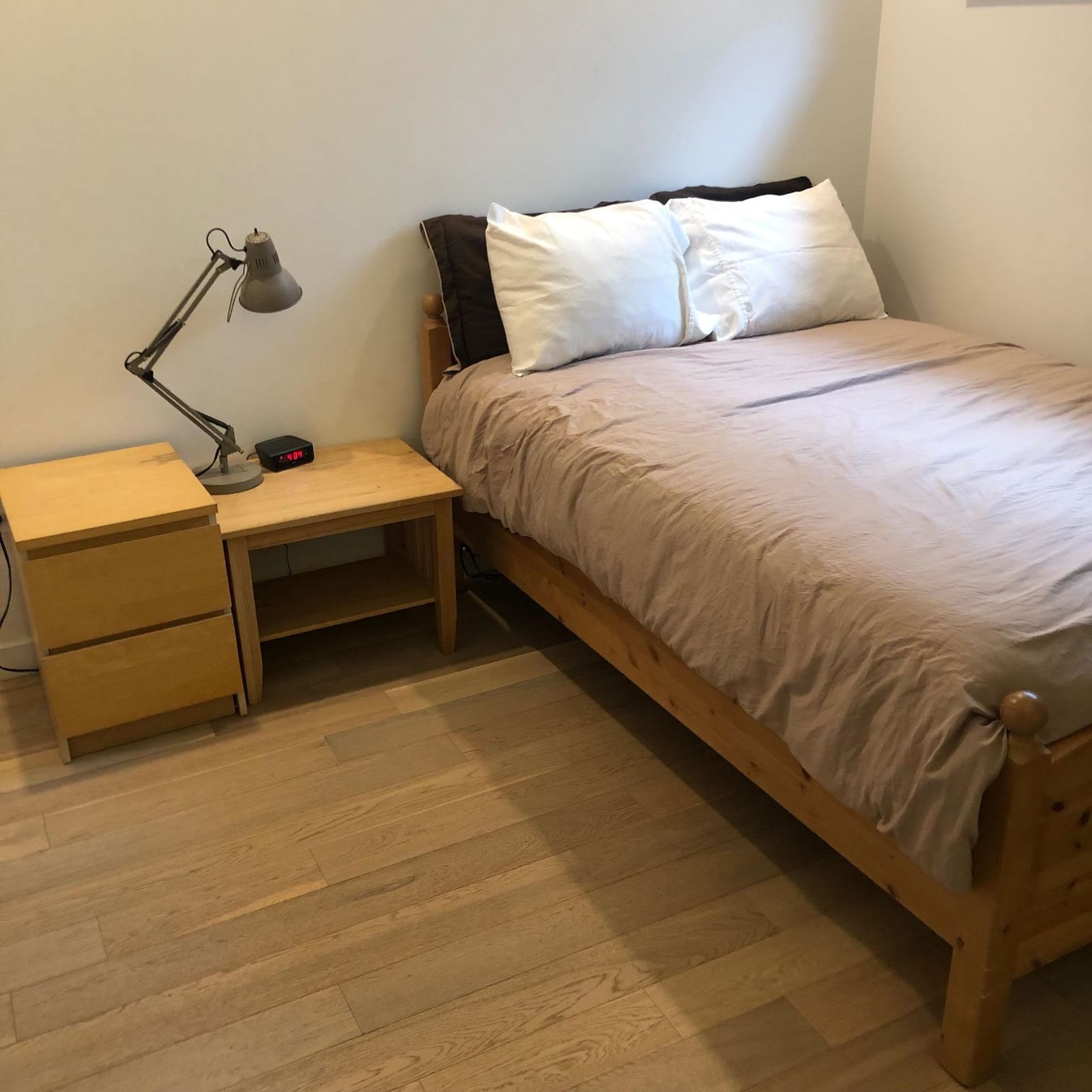 Listing Image 6