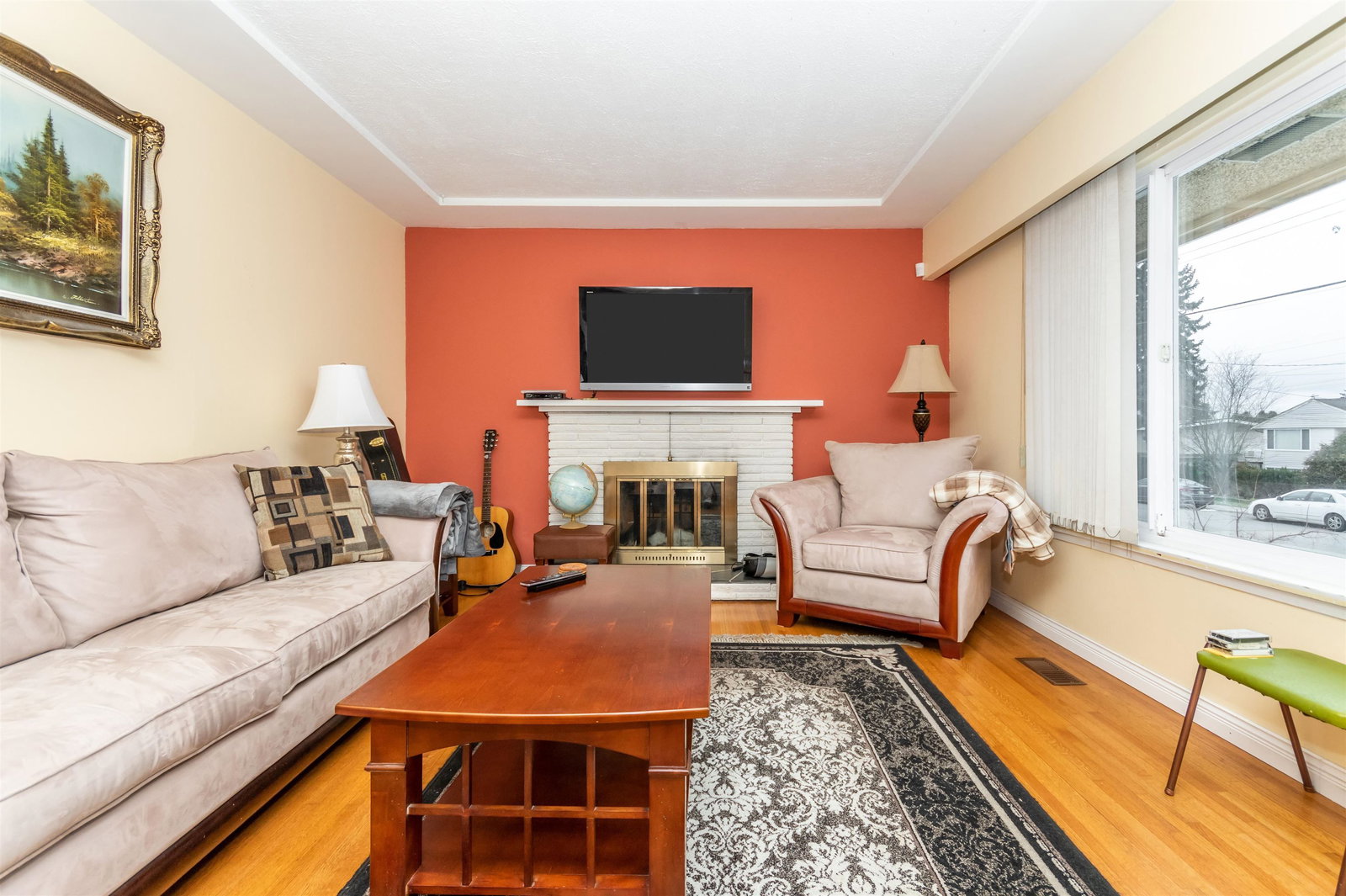 Listing Image 5