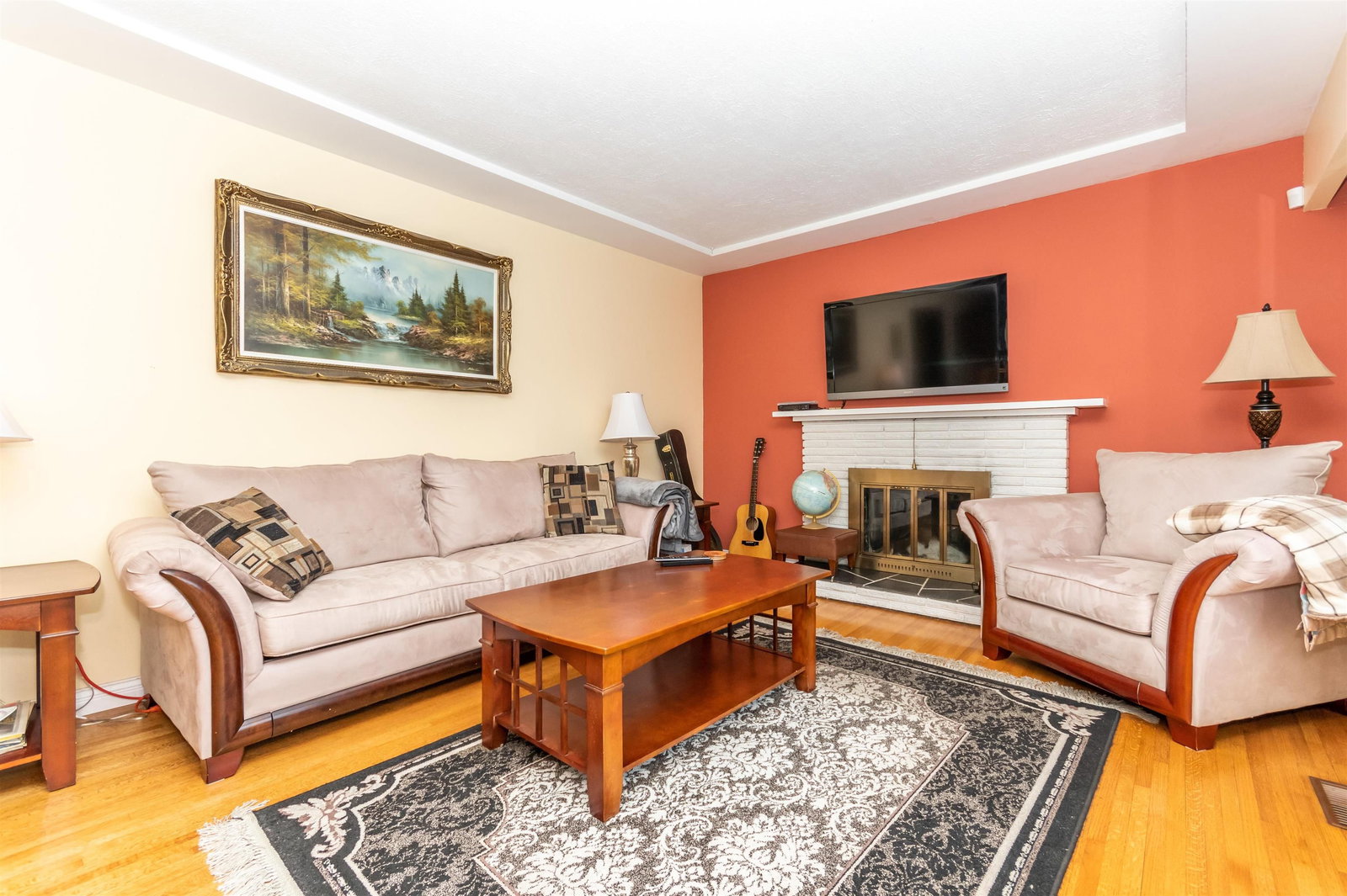 Listing Image 6