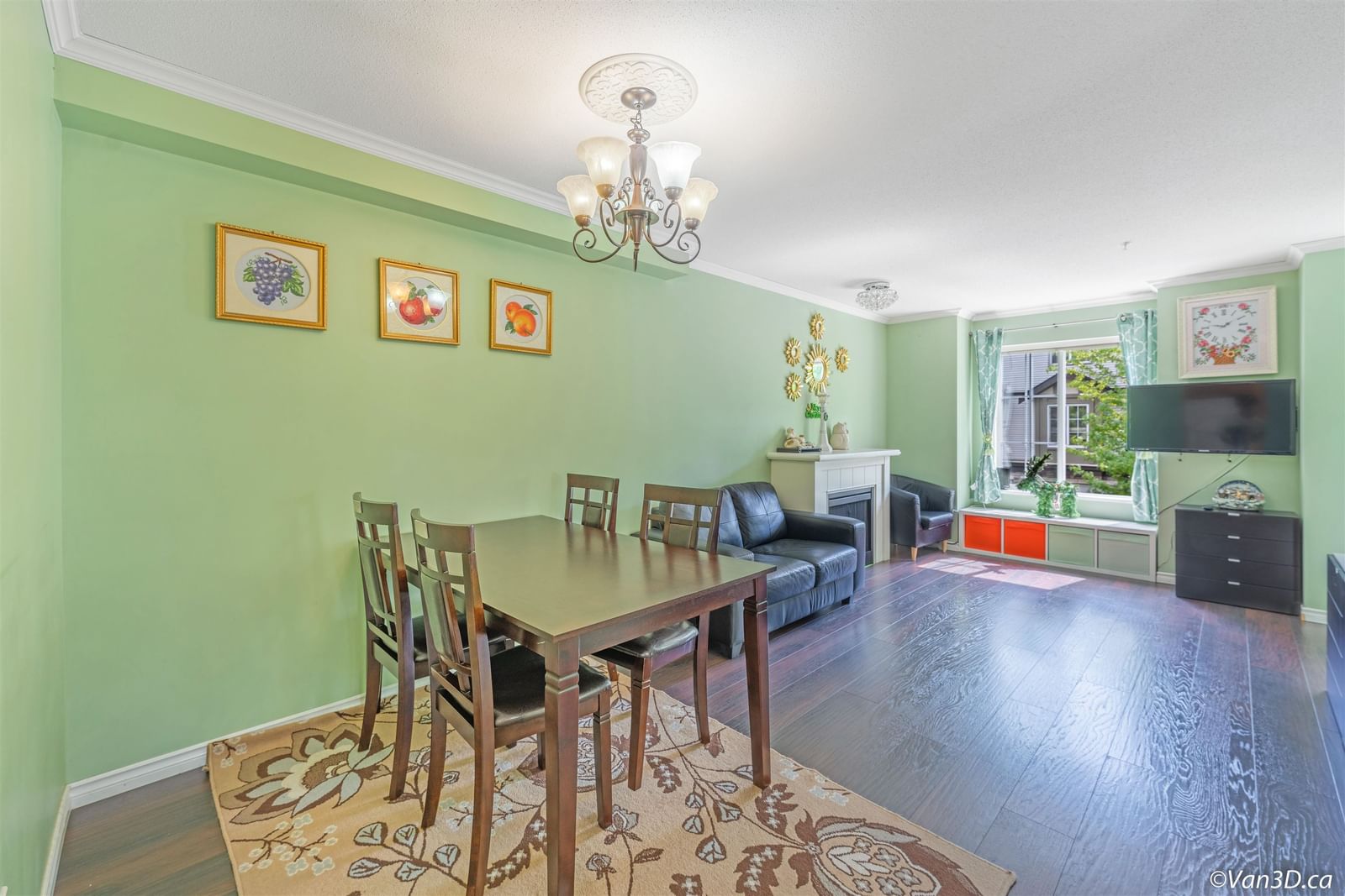 Listing Image 3