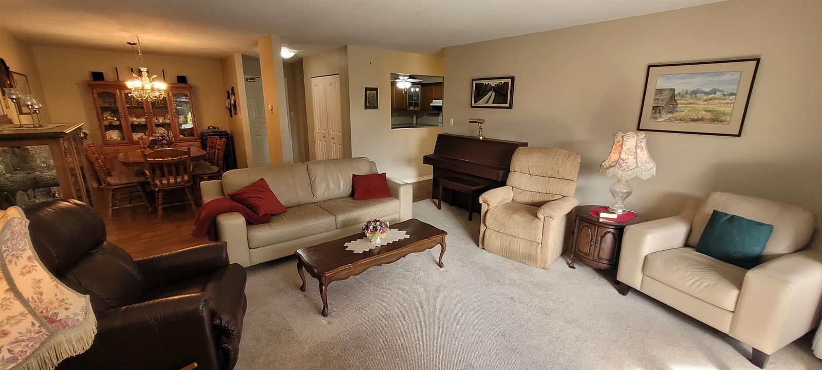 Listing Image 6