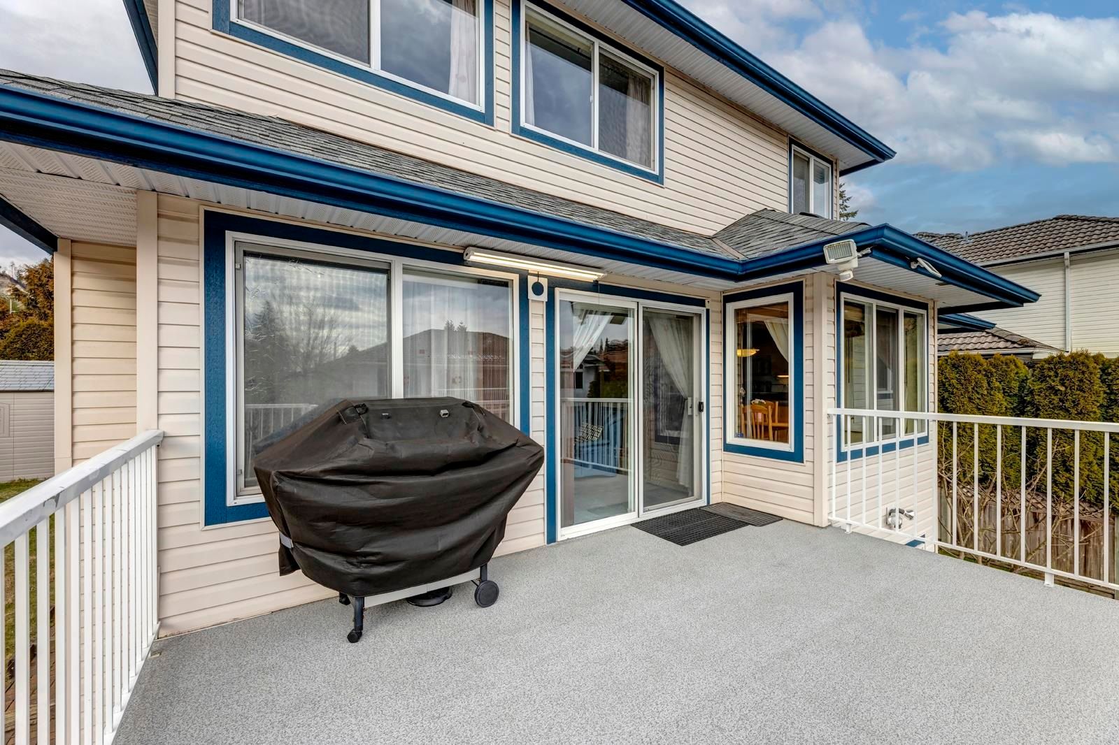 Listing Image 17