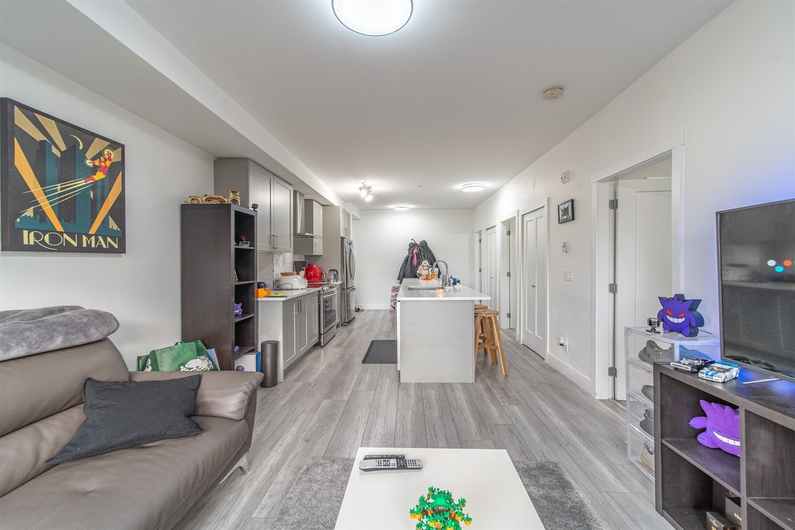 Listing Image 10