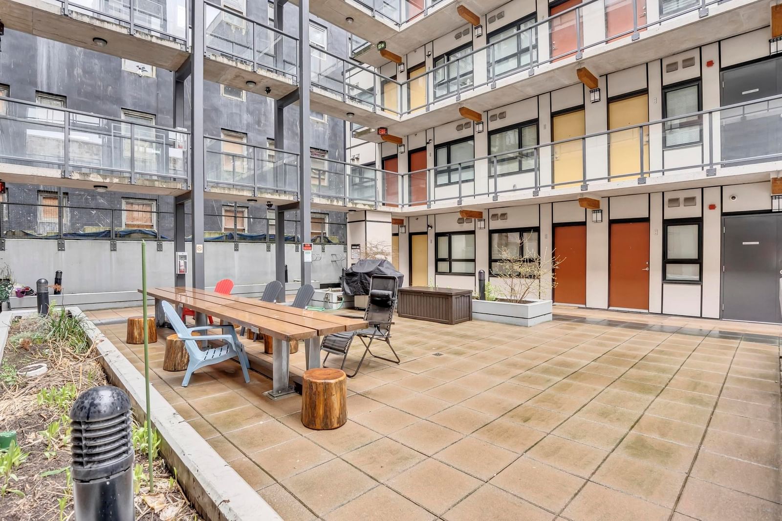 Listing Image 23