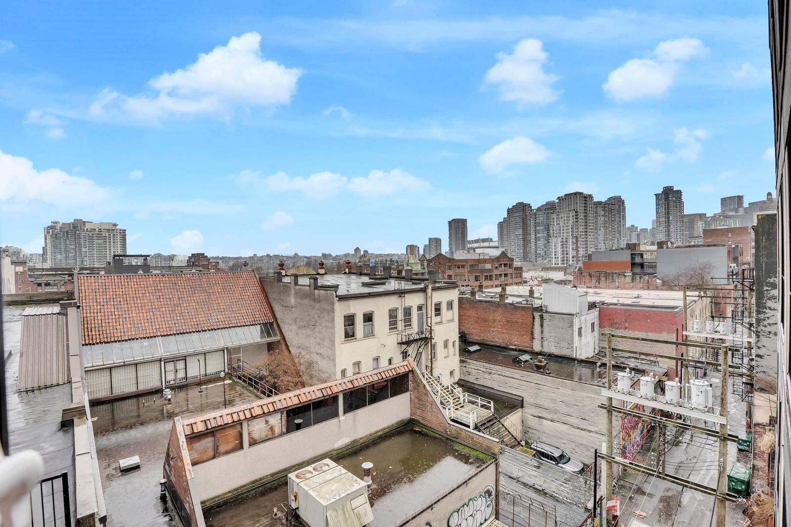 Listing Image 6