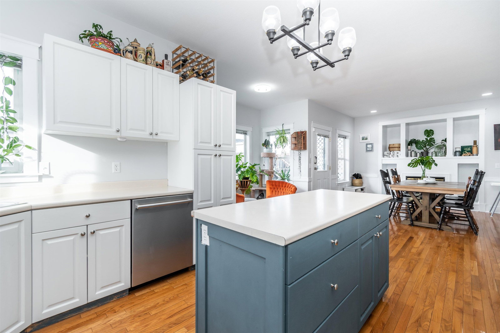 Listing Image 15