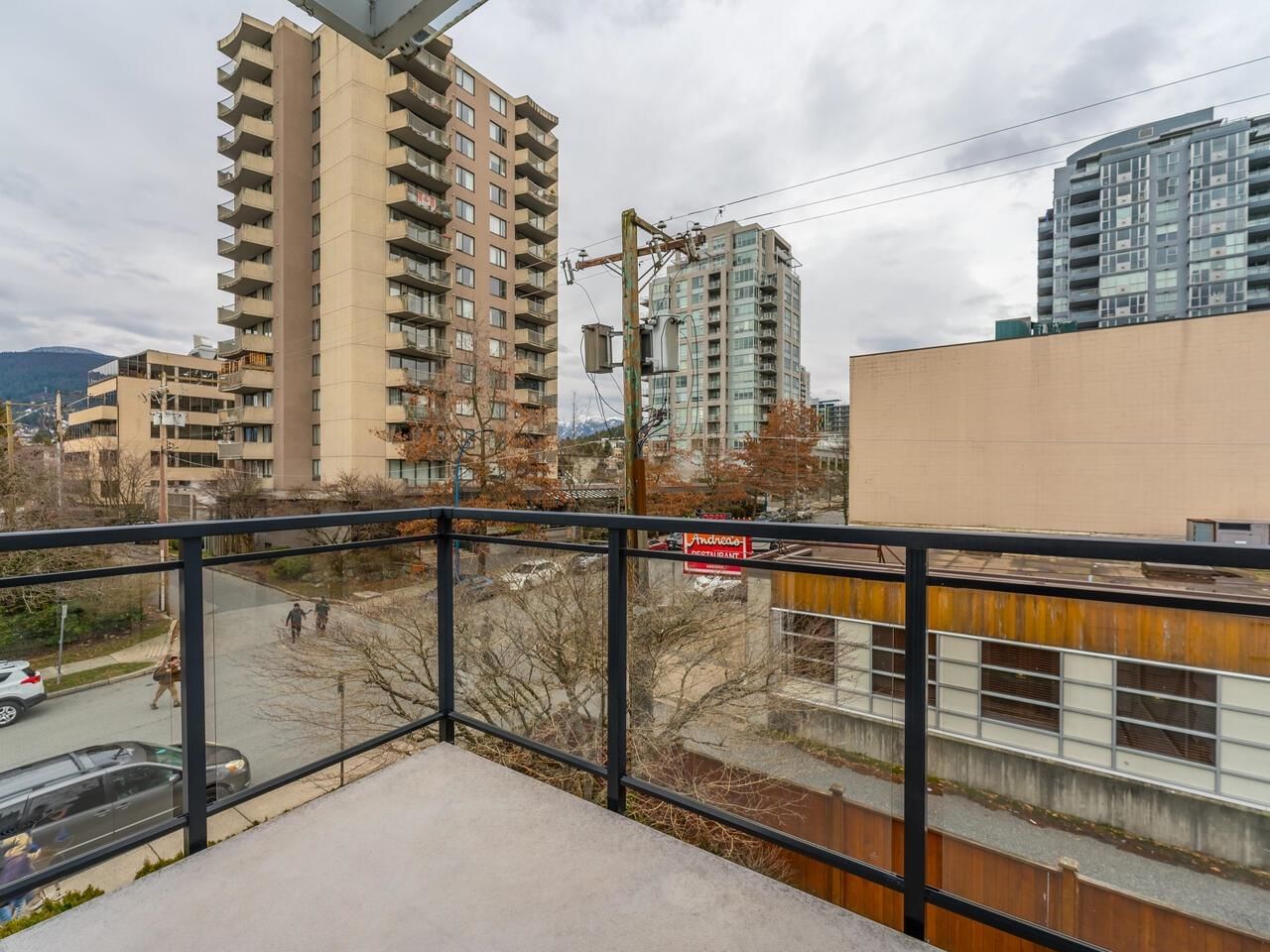 Listing Image 25