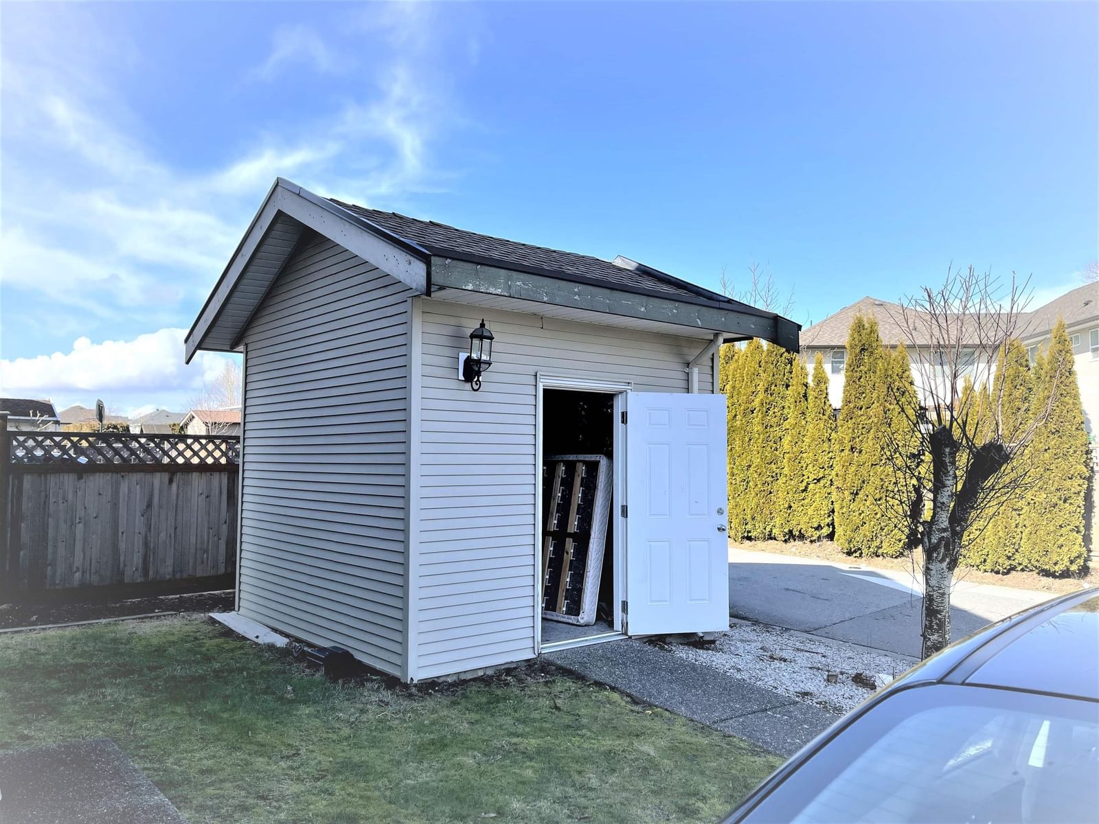 Listing Image 6