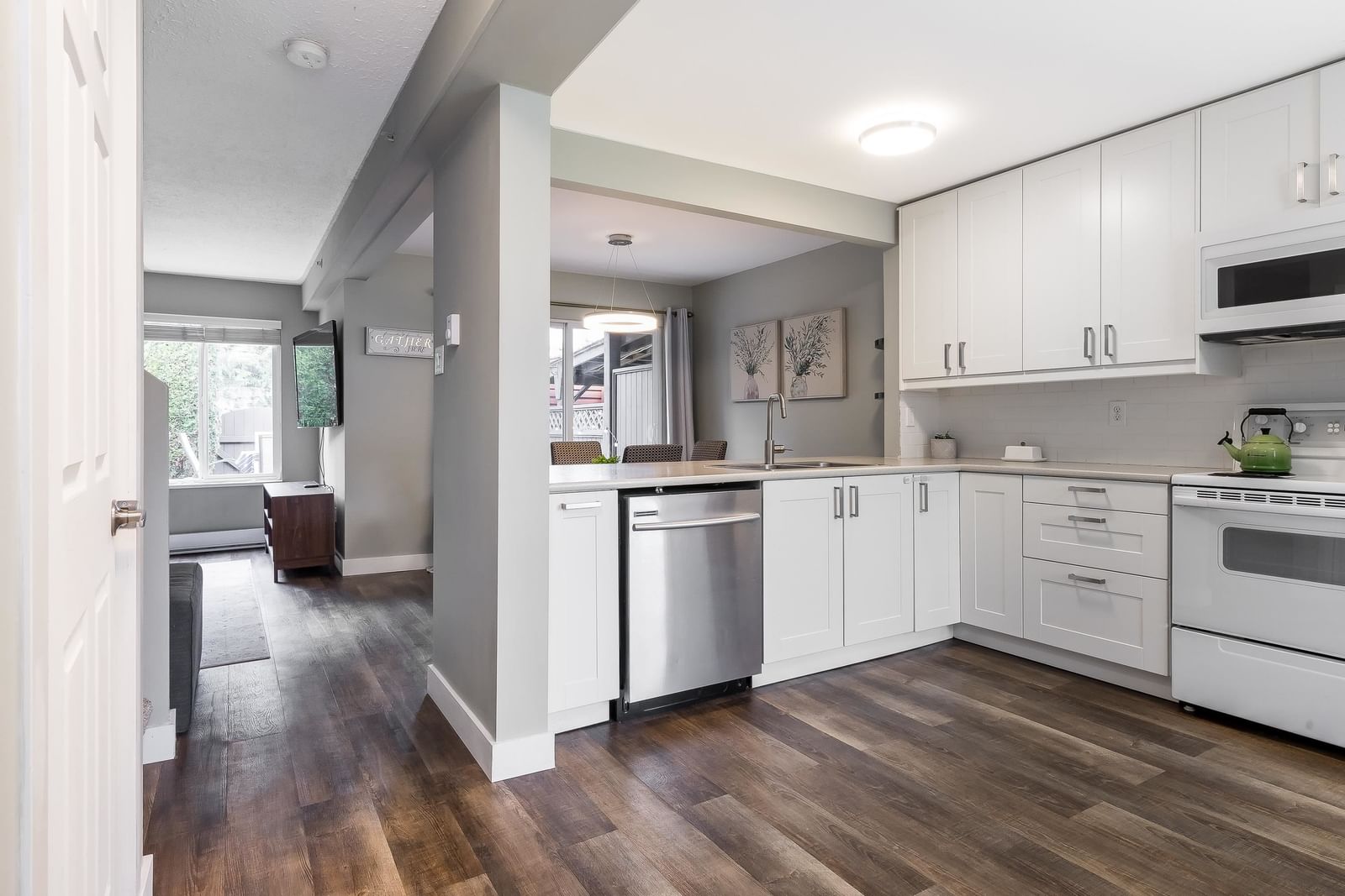 Listing Image 15
