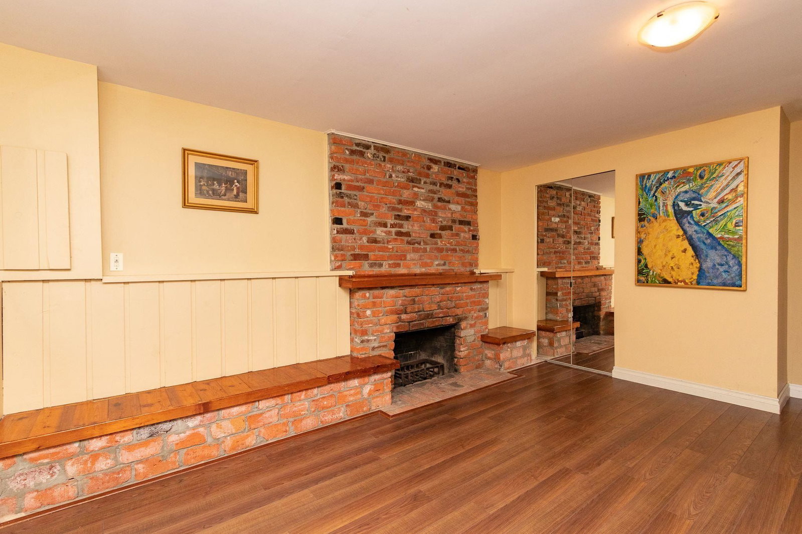 Listing Image 19