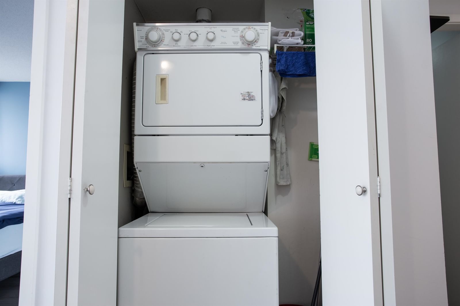 Listing Image 18