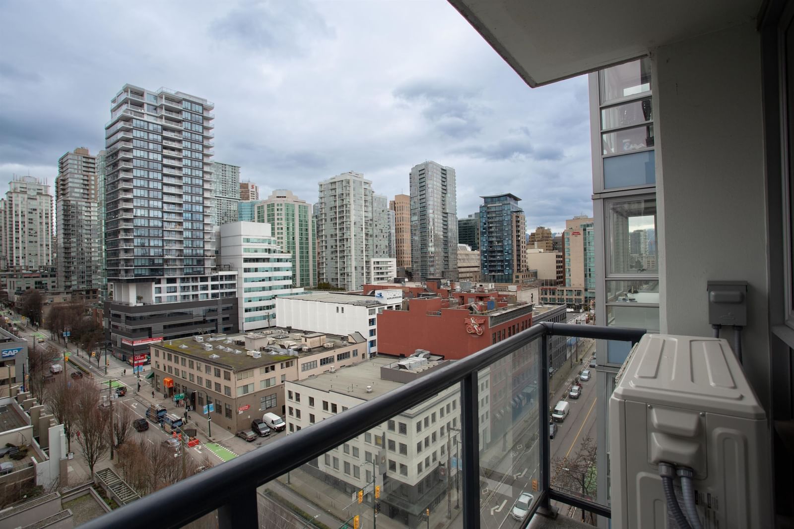 Listing Image 21