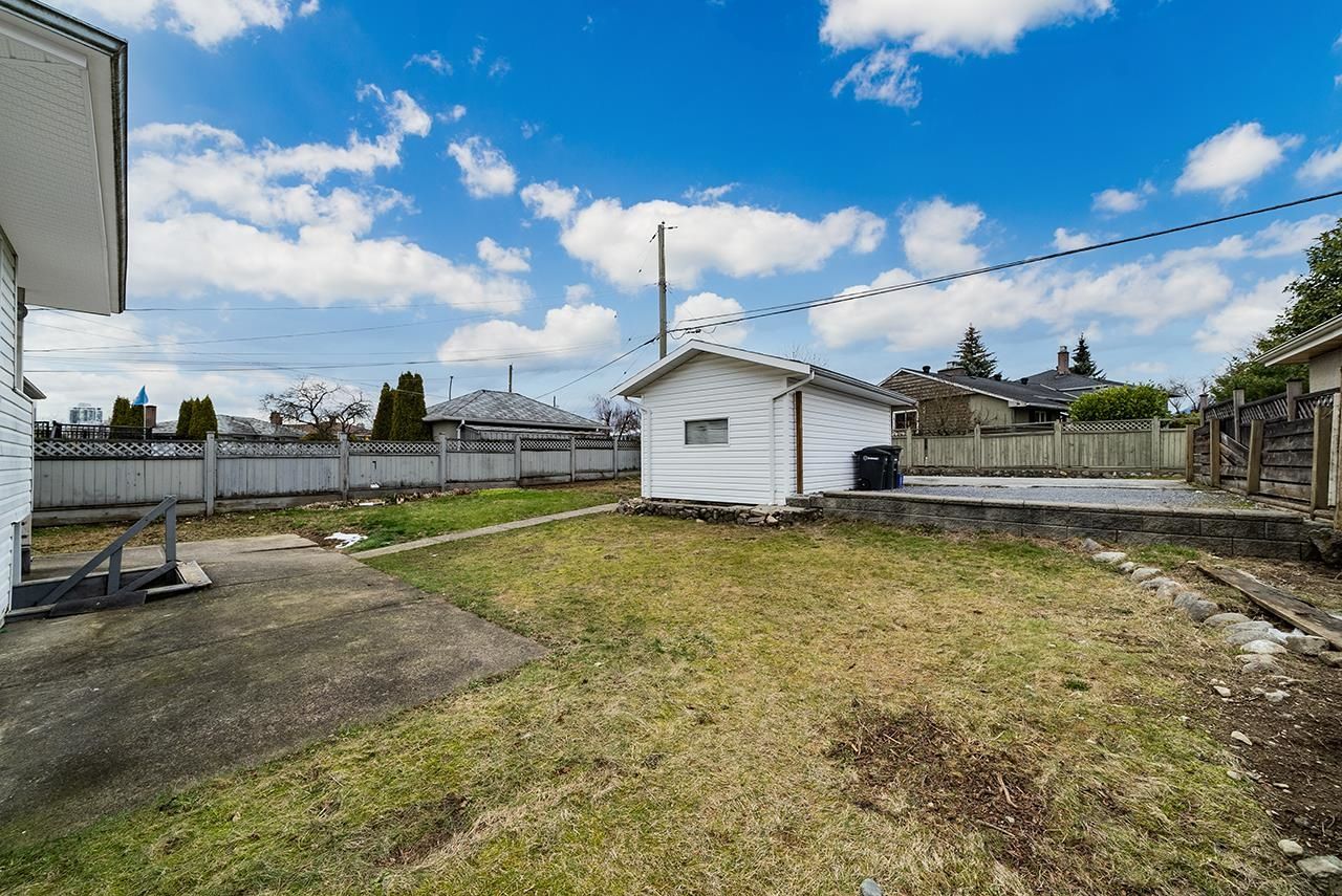 Listing Image 12