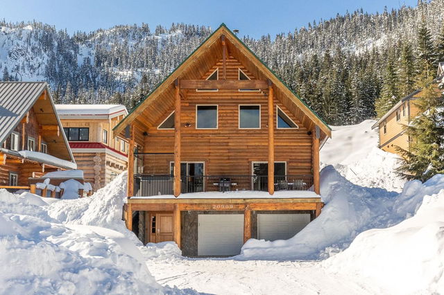 20909 Snowflake Crescent