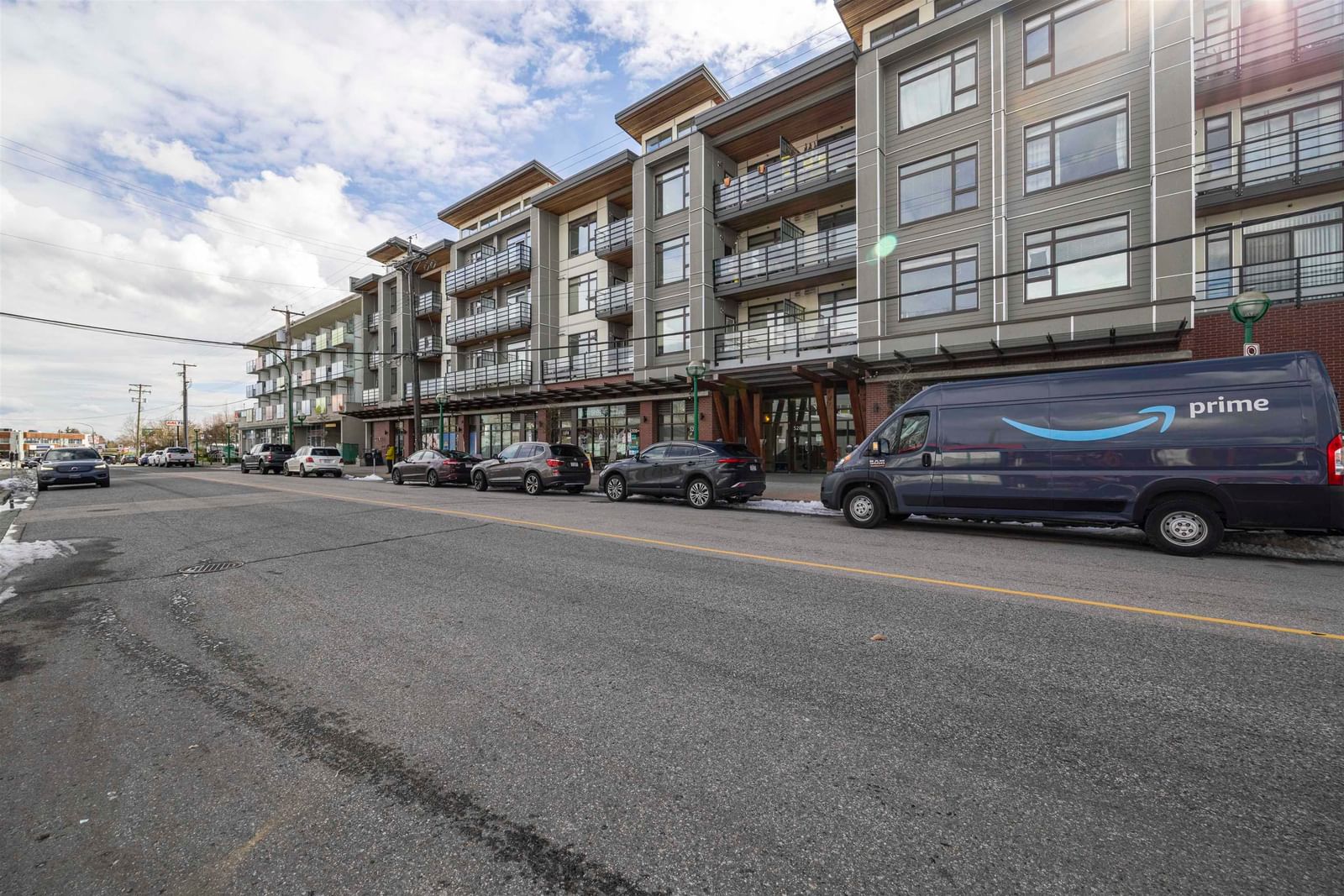Listing Image 16