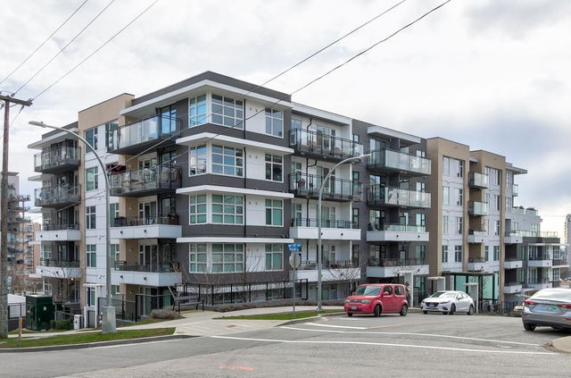 212 - 1012 Auckland Street