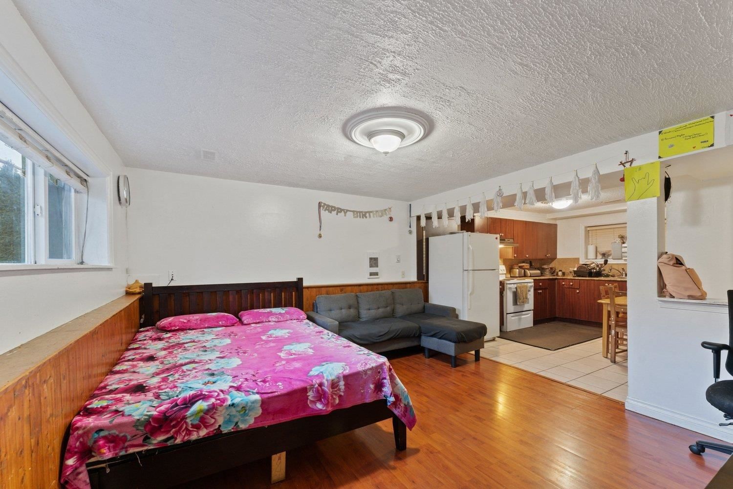 Listing Image 23