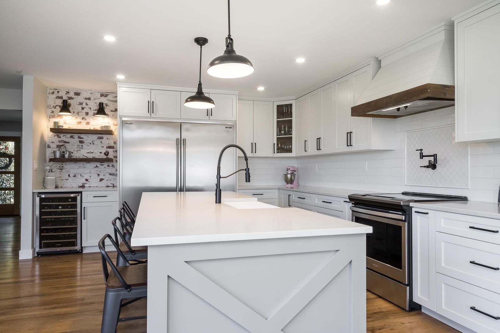 Listing Image 10