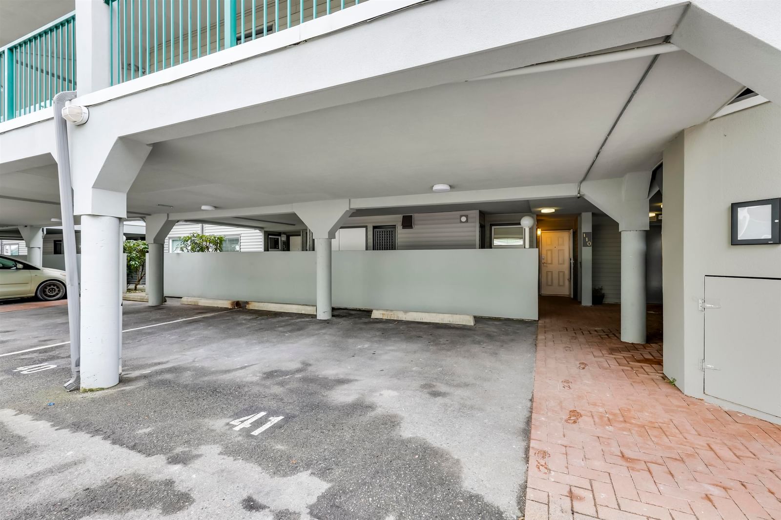 Listing Image 25