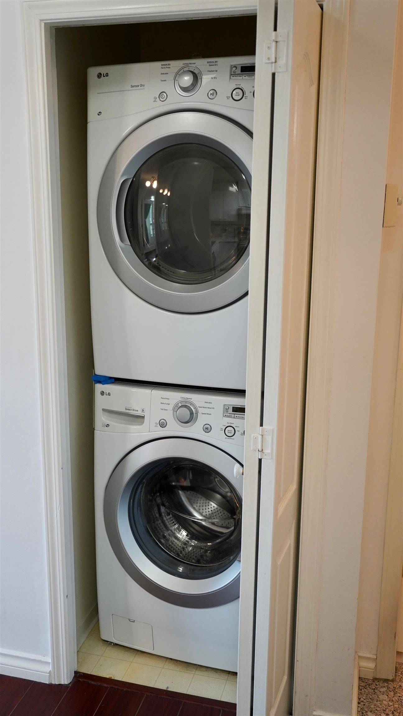 Listing Image 10