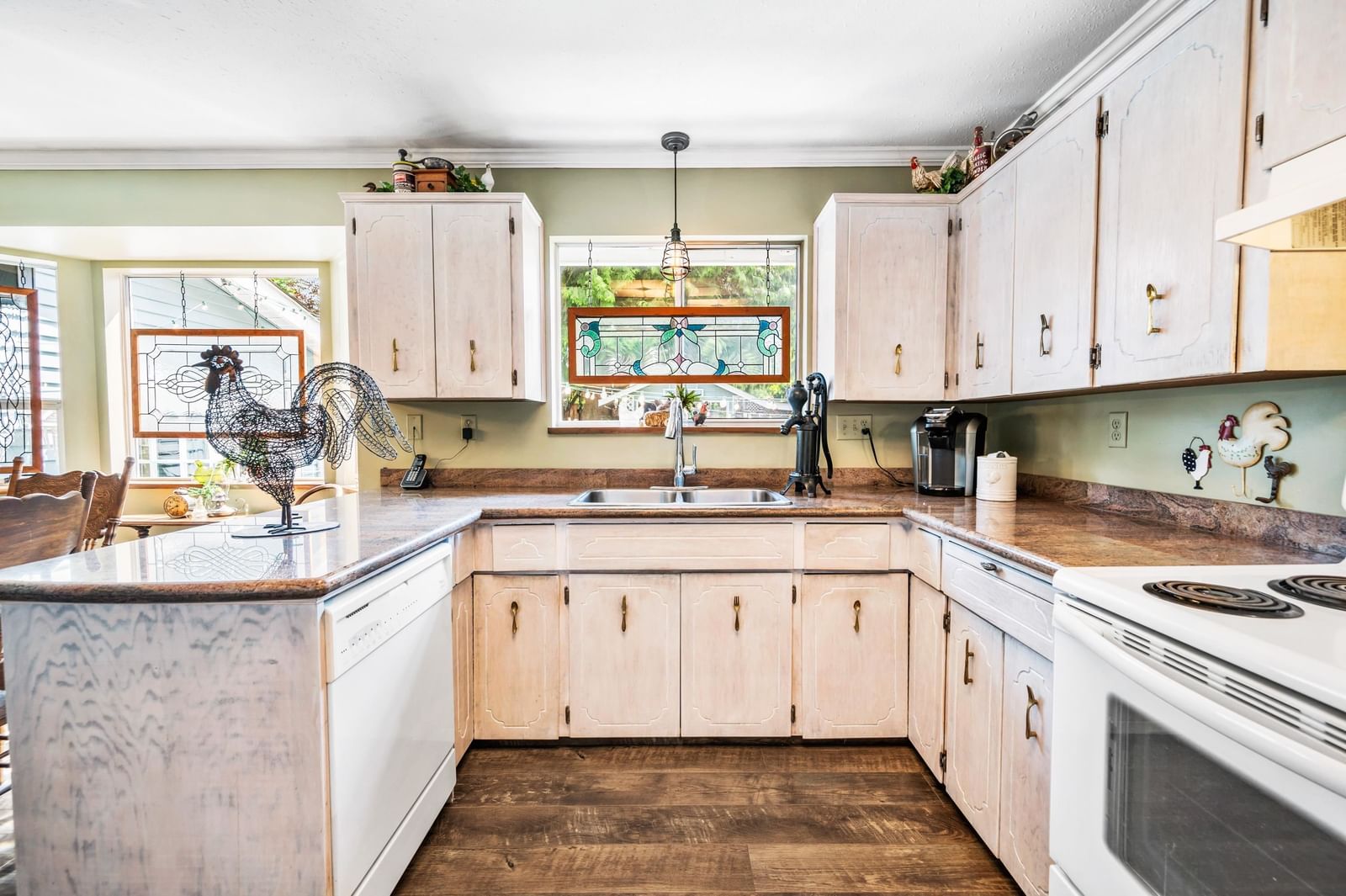 Listing Image 13