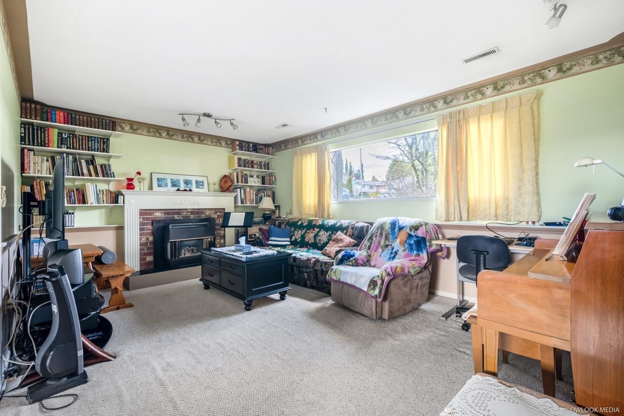 Listing Image 17