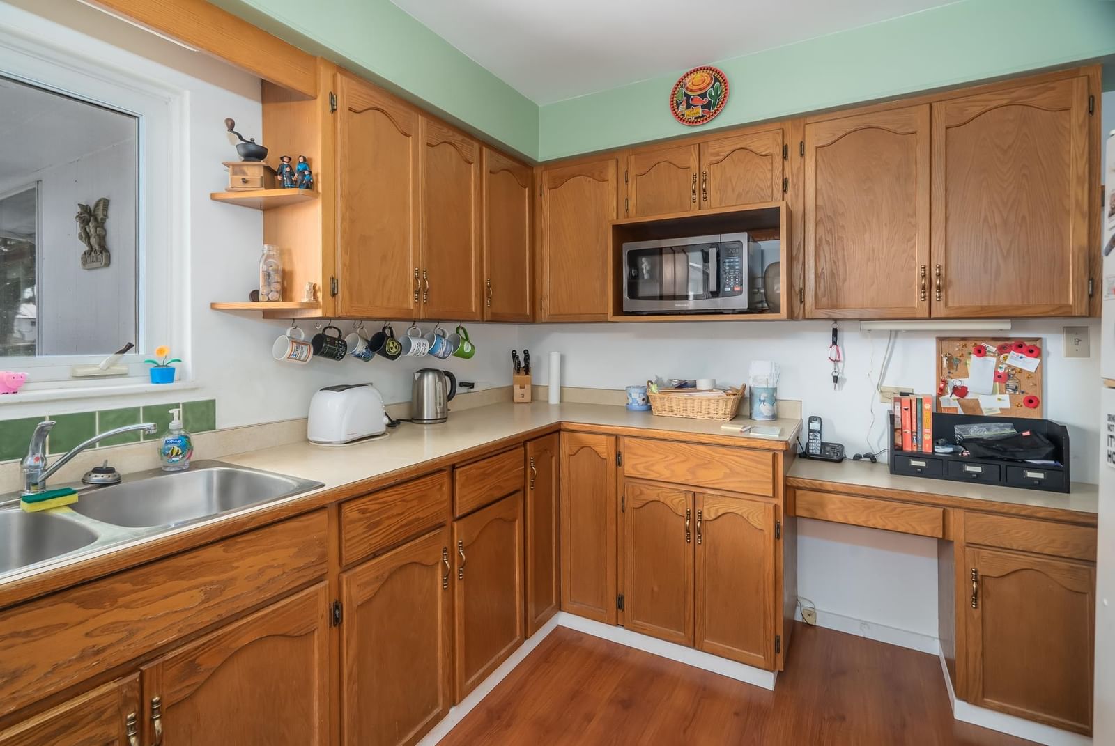 Listing Image 11