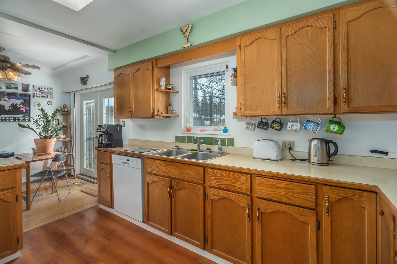 Listing Image 13