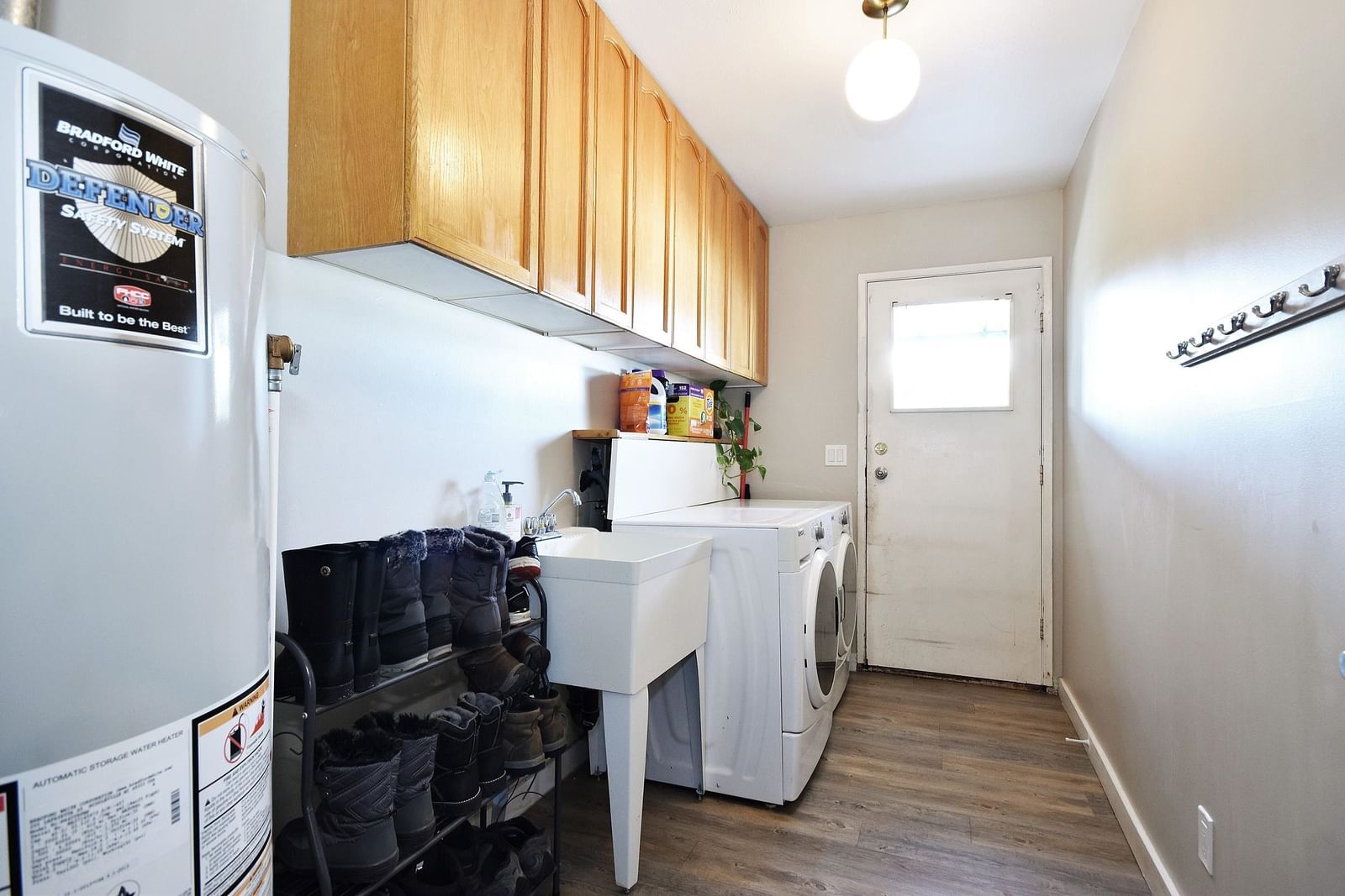 Listing Image 16